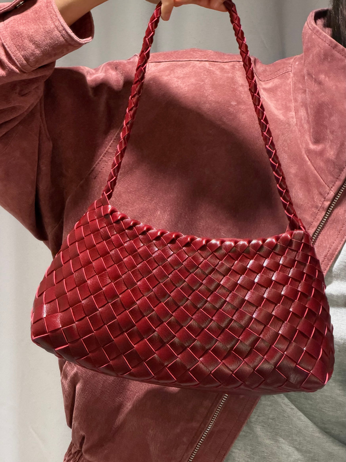 Bolso mediado trenzado piel - Wine