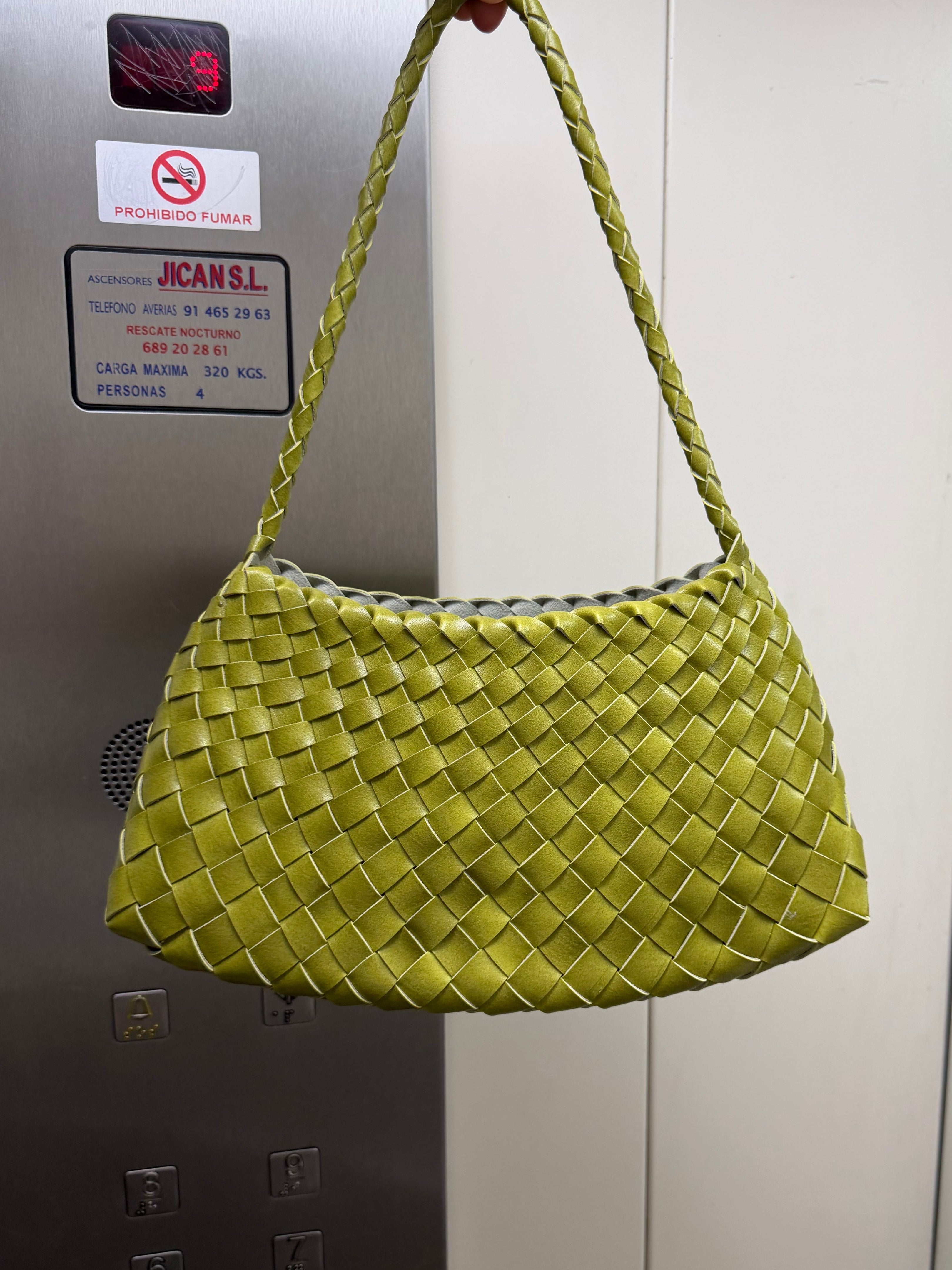 Bolso mediado trenzado piel - Lima