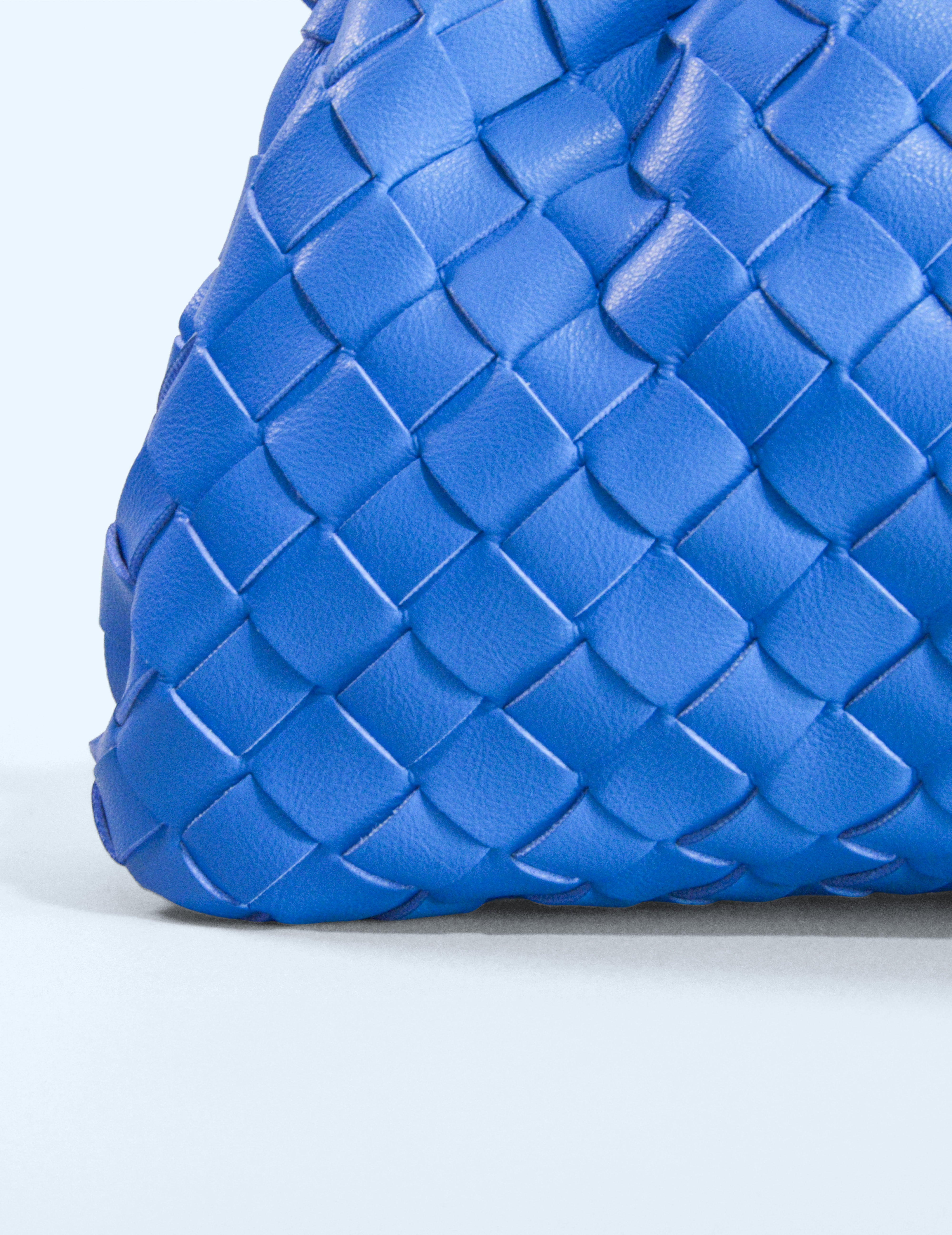 Bolso trenzado - Azul Klein