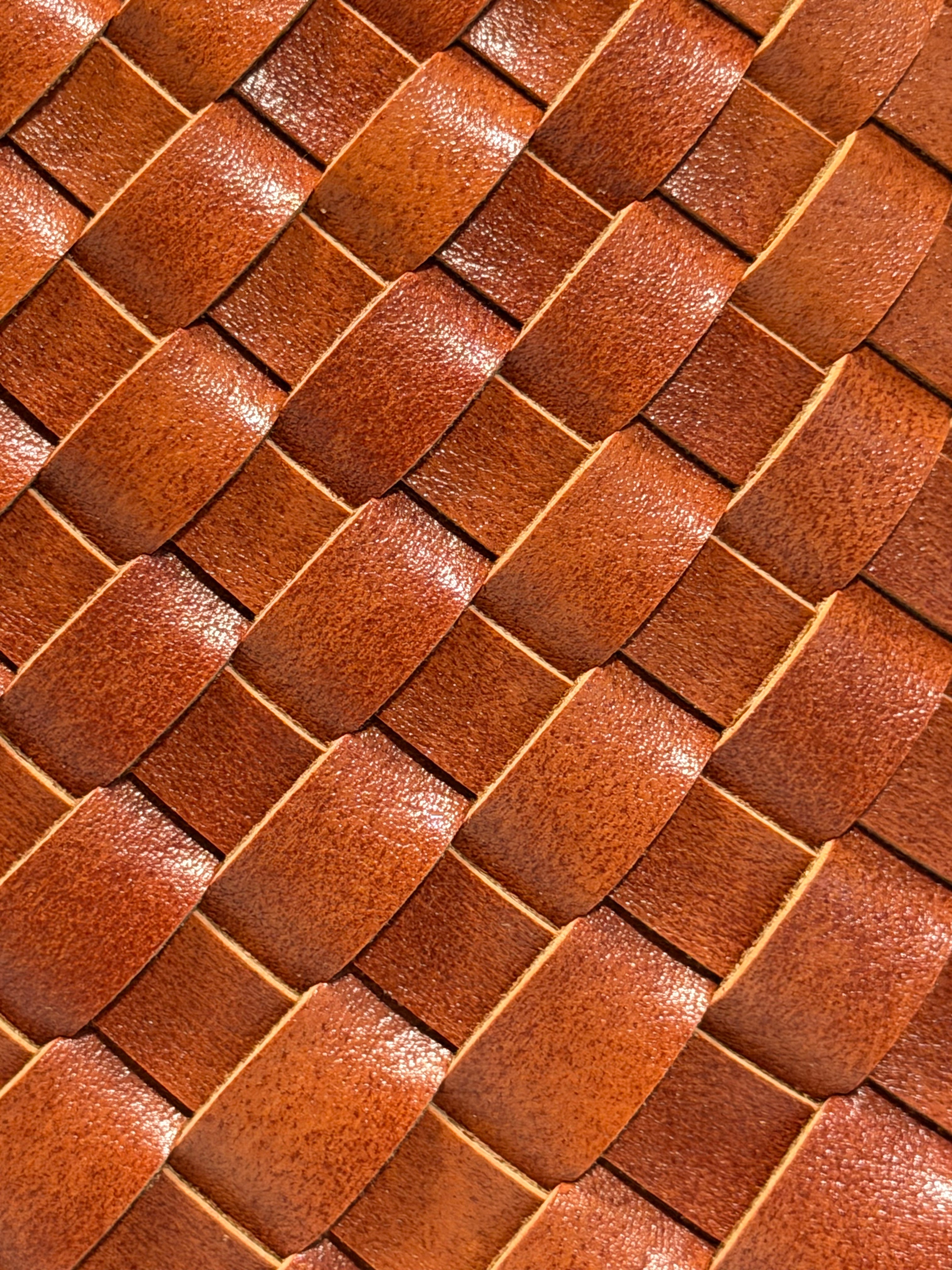 Mala entrançada Cala – Castanho tostado